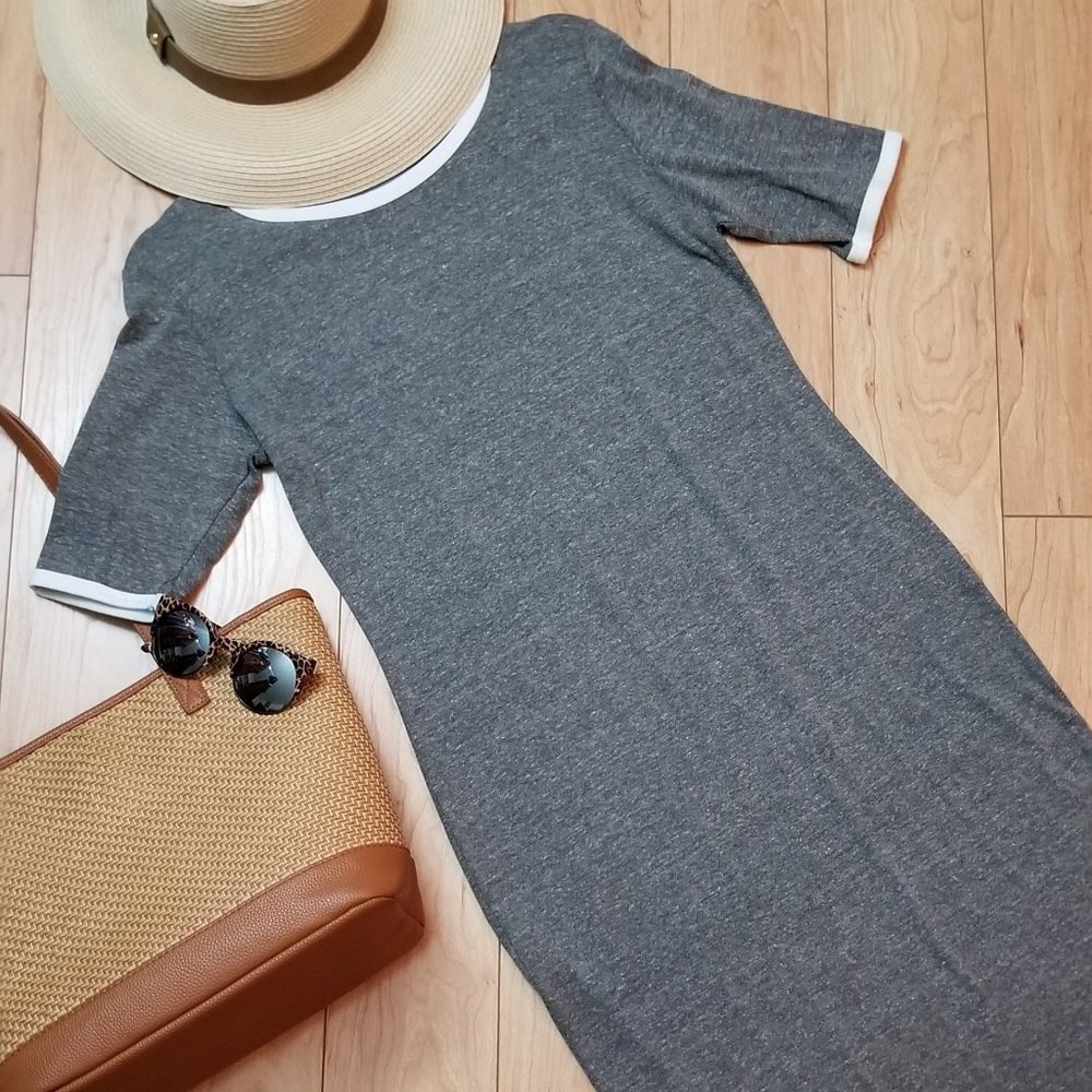 LuLaRoe M Julia Dress